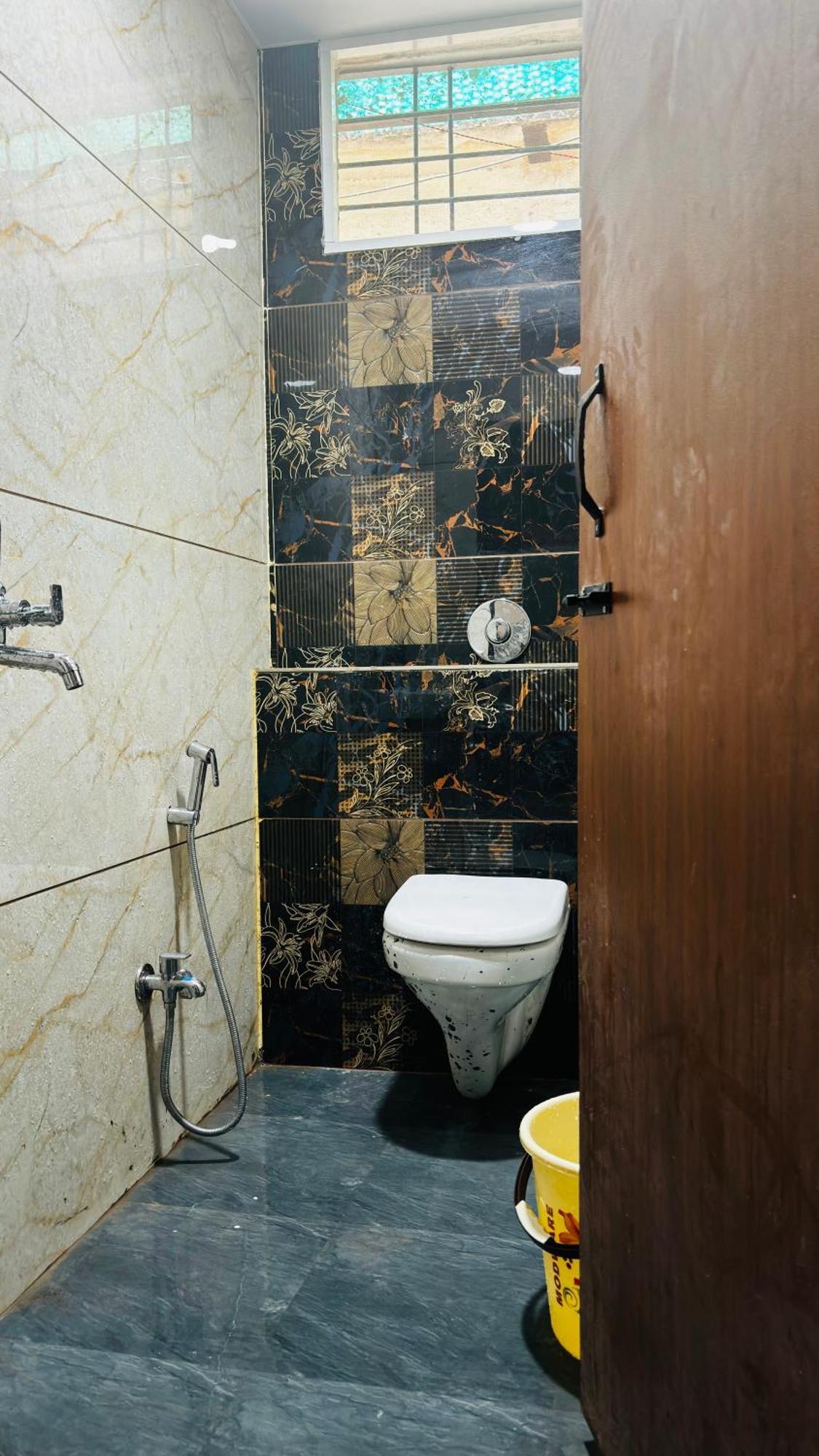 Hotel Shreenidhi Comfort Stay Ujjain Buitenkant foto